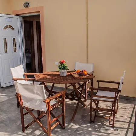 בית נופש Phyllida - M4 *